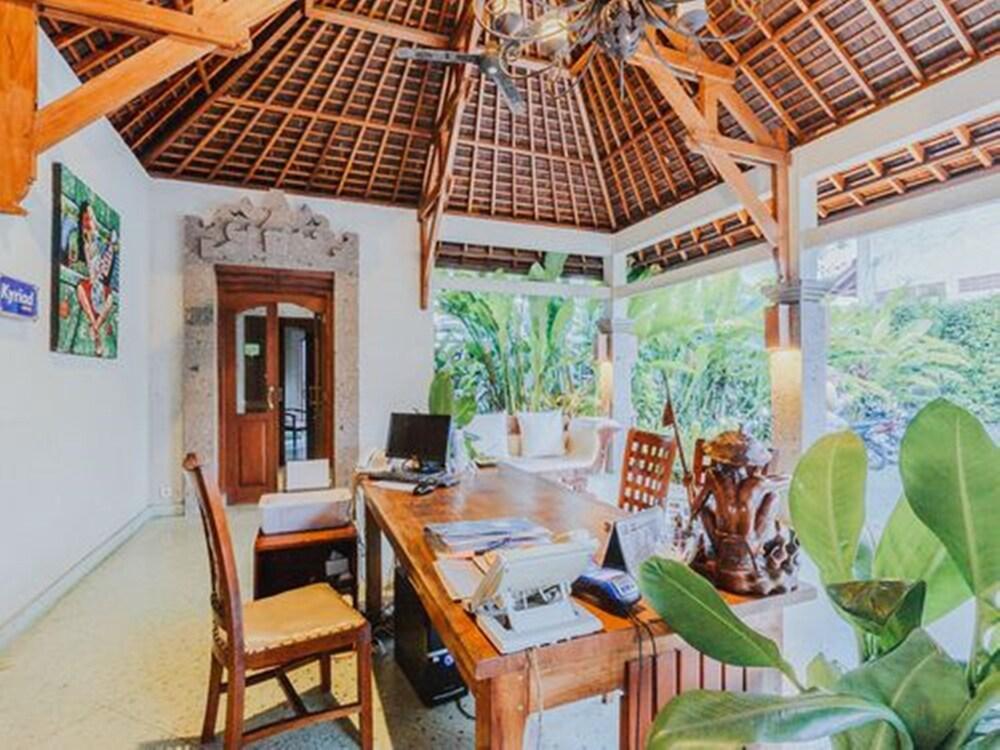Villa Victoria Kuta Lombok Exterior foto