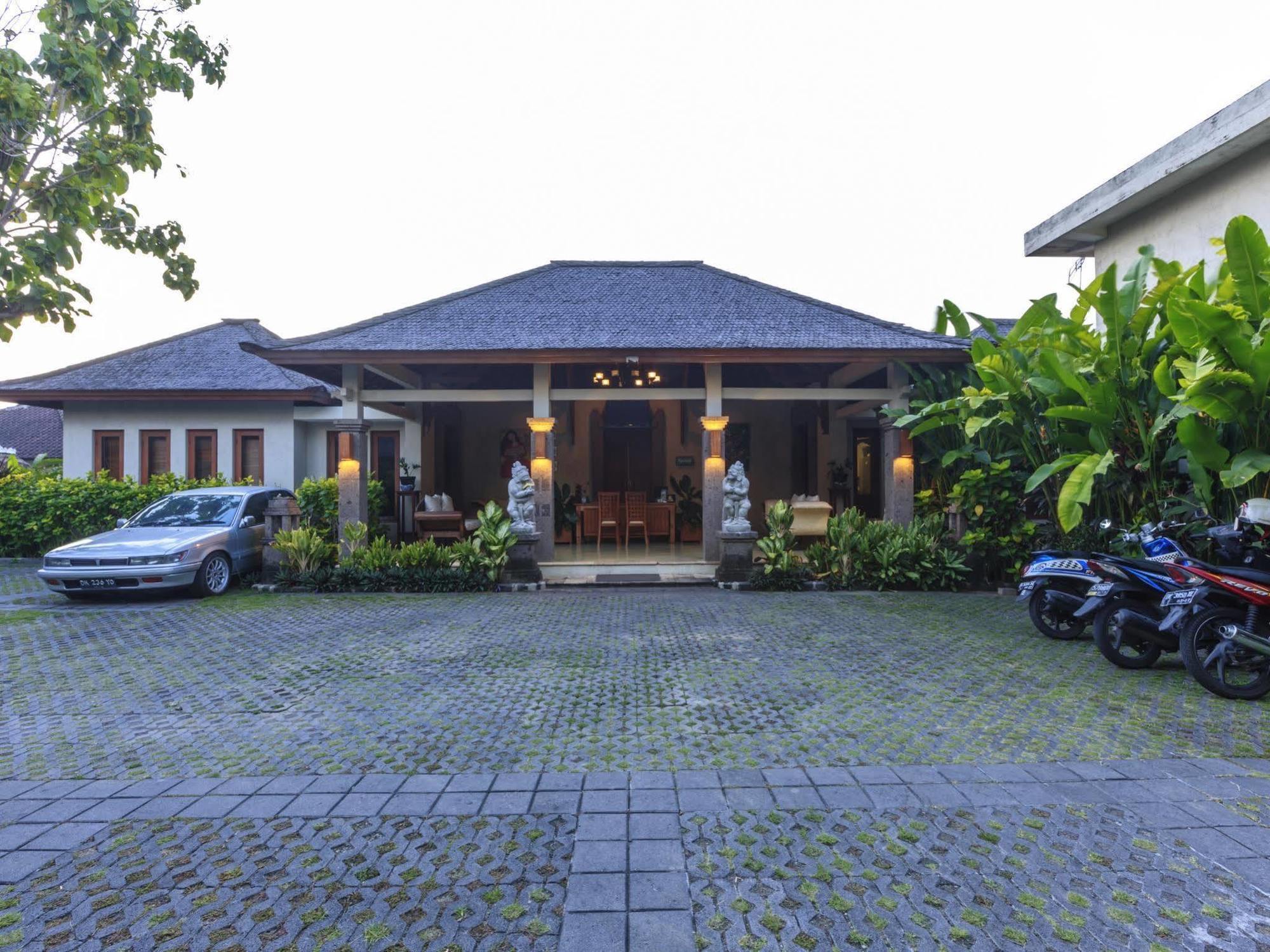 Villa Victoria Kuta Lombok Exterior foto